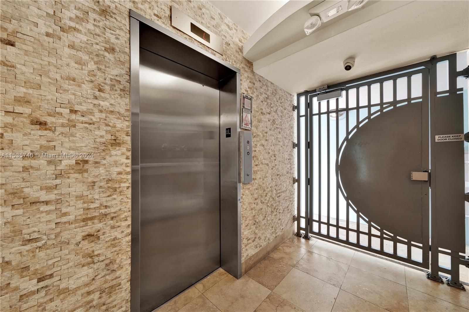 1670 Lincoln Ct 7B, Miami Beach, Florida 33139, 1 Bedroom Bedrooms, ,1 BathroomBathrooms,Residential,For Sale,1670 Lincoln Ct 7B,A11535740