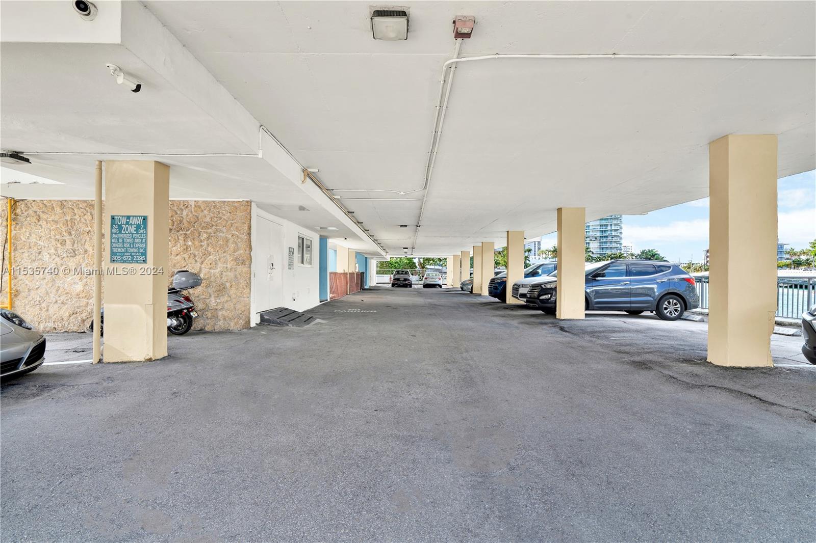 1670 Lincoln Ct 7B, Miami Beach, Florida 33139, 1 Bedroom Bedrooms, ,1 BathroomBathrooms,Residential,For Sale,1670 Lincoln Ct 7B,A11535740