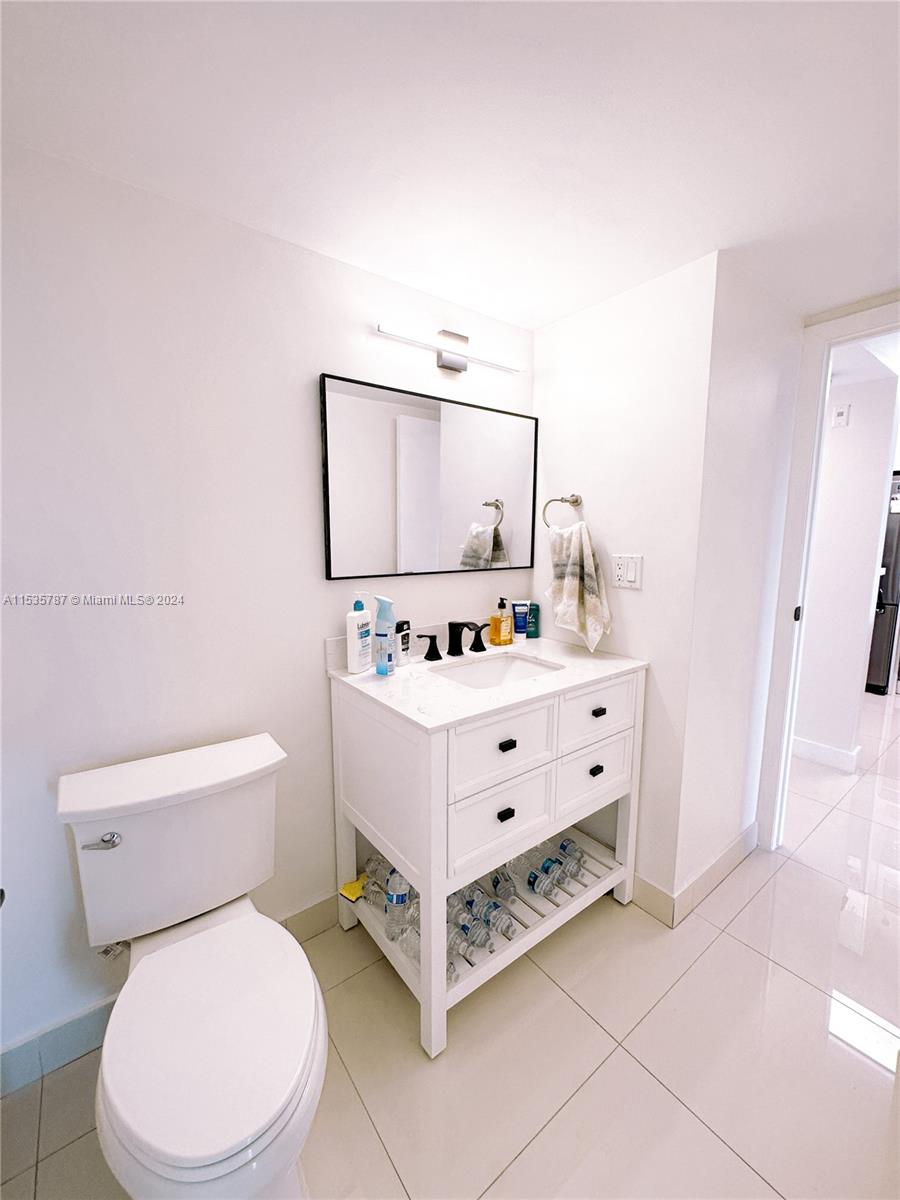 20379 W Country Club Dr 537, Aventura, Florida 33180, 1 Bedroom Bedrooms, ,1 BathroomBathrooms,Residential,For Sale,20379 W Country Club Dr 537,A11535787