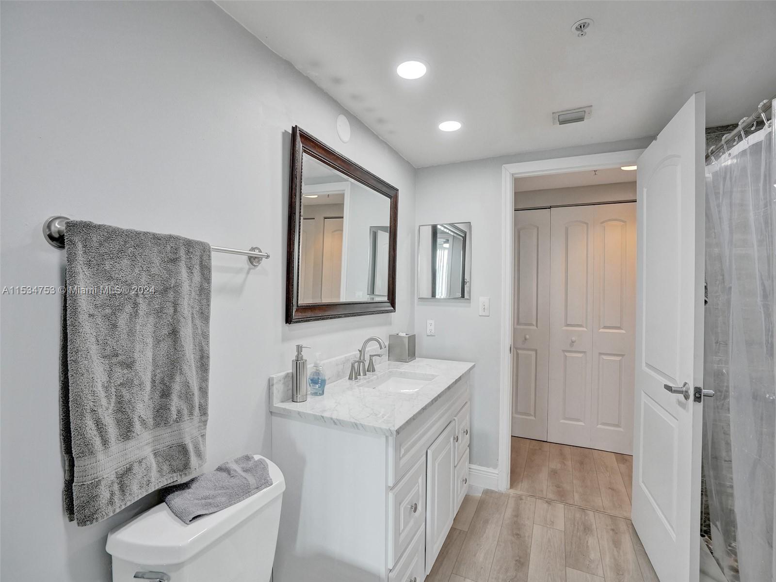 3020 32nd Ave, Fort Lauderdale, FL, 33308 United States, 1 Bedroom Bedrooms, ,1 BathroomBathrooms,Residential,For Sale,32nd Ave,A11534753