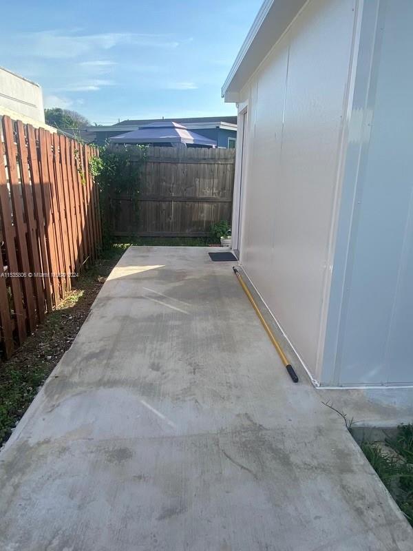 25705 SW 131st Ct B, Homestead, Florida 33032, 1 Bedroom Bedrooms, ,1 BathroomBathrooms,Residentiallease,For Rent,25705 SW 131st Ct B,A11535806