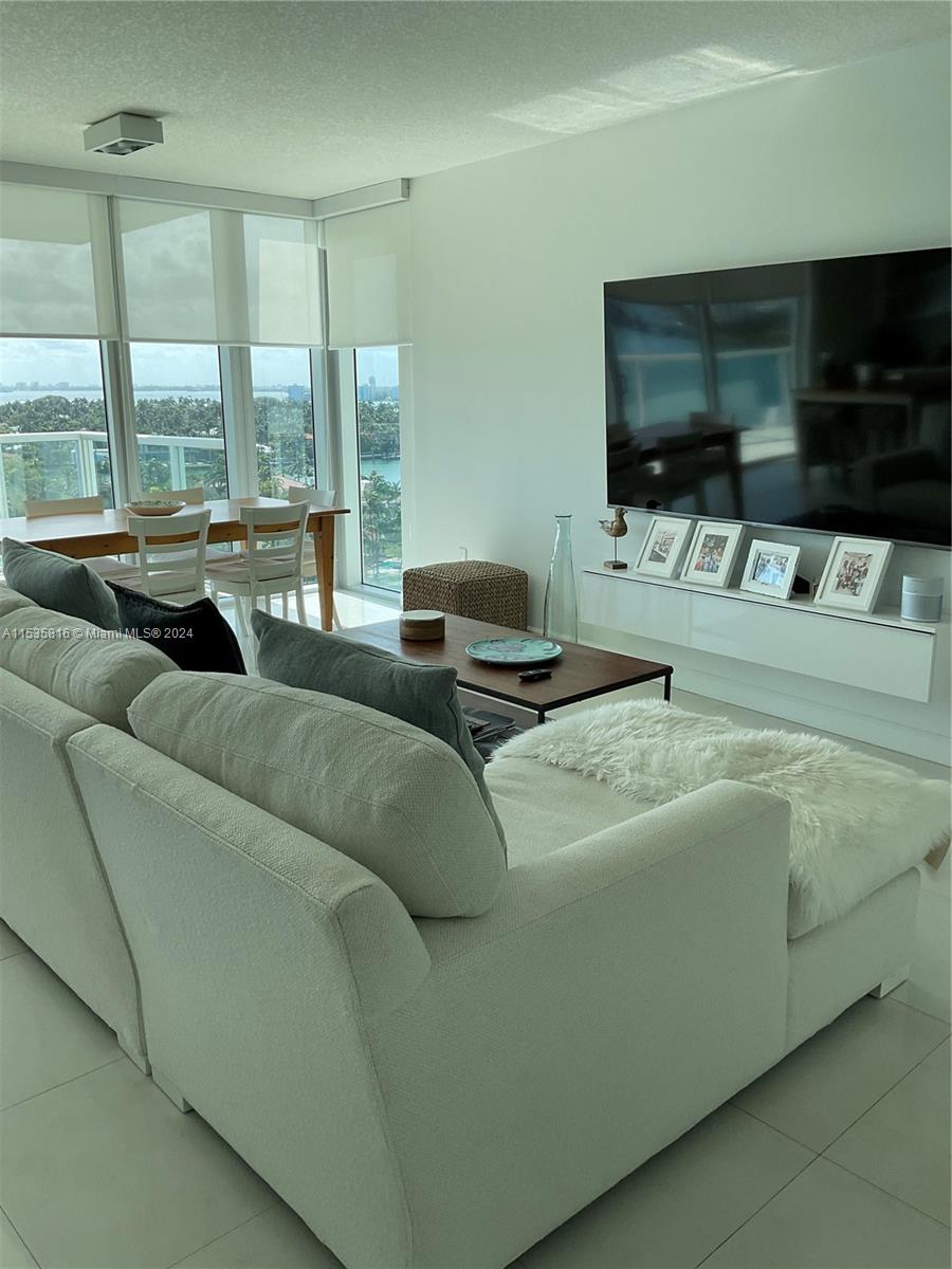 6700 Indian Creek Dr 1207, Miami Beach, Florida 33141, 3 Bedrooms Bedrooms, ,2 BathroomsBathrooms,Residentiallease,For Rent,6700 Indian Creek Dr 1207,A11535816