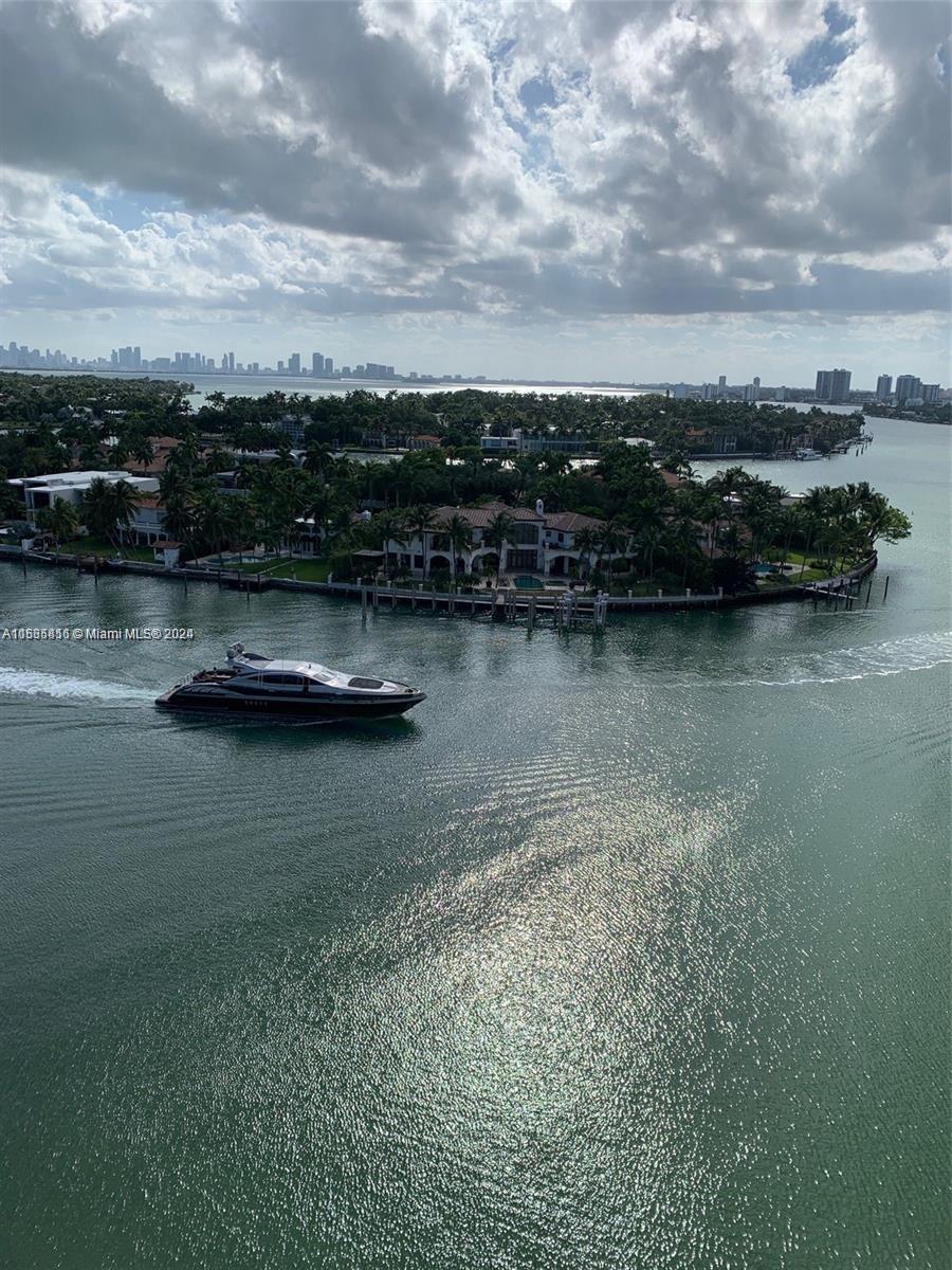 6700 Indian Creek Dr 1207, Miami Beach, Florida 33141, 3 Bedrooms Bedrooms, ,2 BathroomsBathrooms,Residentiallease,For Rent,6700 Indian Creek Dr 1207,A11535816