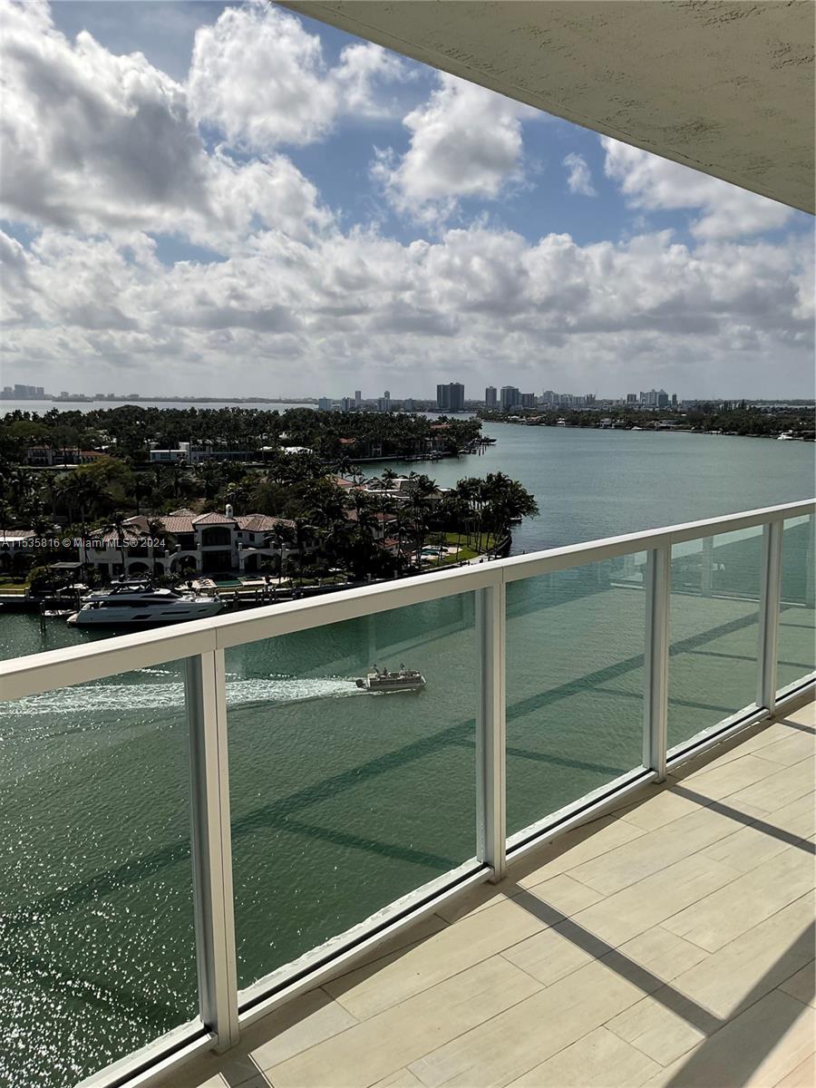 6700 Indian Creek Dr 1207, Miami Beach, Florida 33141, 3 Bedrooms Bedrooms, ,2 BathroomsBathrooms,Residentiallease,For Rent,6700 Indian Creek Dr 1207,A11535816