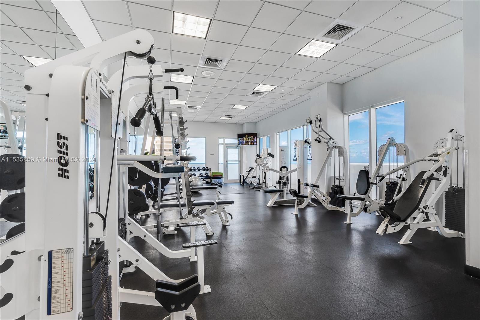 6365 Collins Ave 2405, Miami Beach, Florida 33141, 1 Bedroom Bedrooms, ,1 BathroomBathrooms,Residential,For Sale,6365 Collins Ave 2405,A11535859