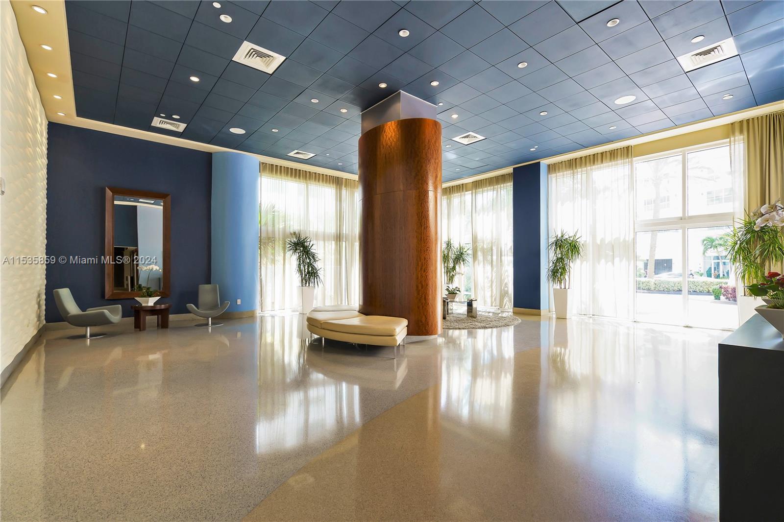 6365 Collins Ave 2405, Miami Beach, Florida 33141, 1 Bedroom Bedrooms, ,1 BathroomBathrooms,Residential,For Sale,6365 Collins Ave 2405,A11535859