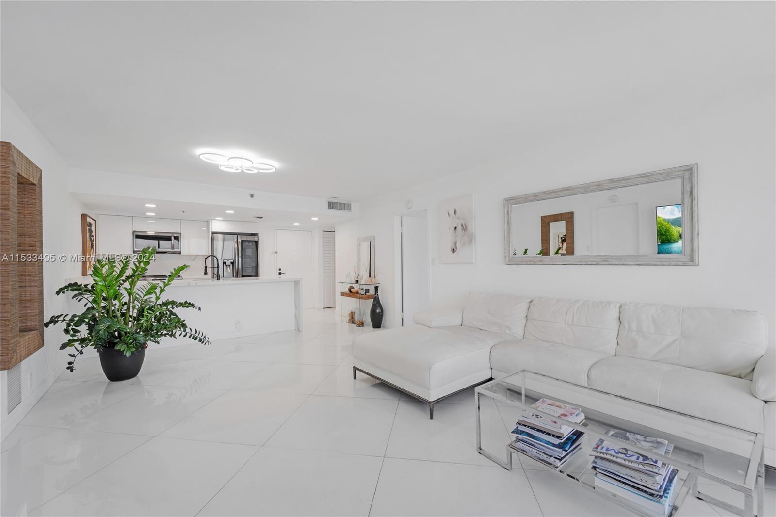 7601 E Treasure Dr 819, North Bay Village, Florida 33141, 2 Bedrooms Bedrooms, ,2 BathroomsBathrooms,Residentiallease,For Rent,7601 E Treasure Dr 819,A11533495