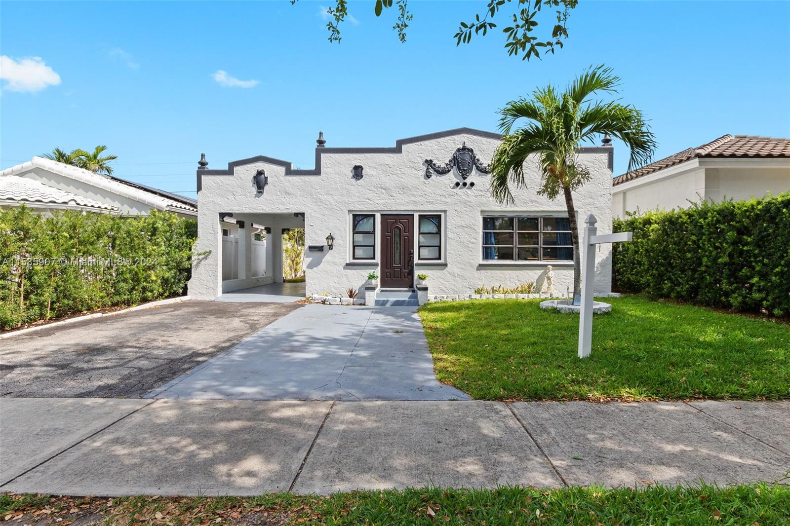 1517 Monroe St, Hollywood, Florida 33020, 5 Bedrooms Bedrooms, ,3 BathroomsBathrooms,Residential,For Sale,1517 Monroe St,A11535907