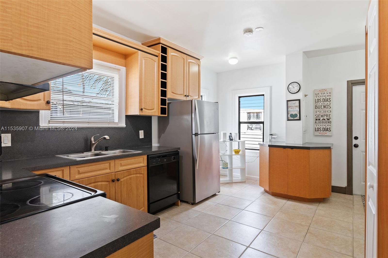 1517 Monroe St, Hollywood, Florida 33020, 5 Bedrooms Bedrooms, ,3 BathroomsBathrooms,Residential,For Sale,1517 Monroe St,A11535907