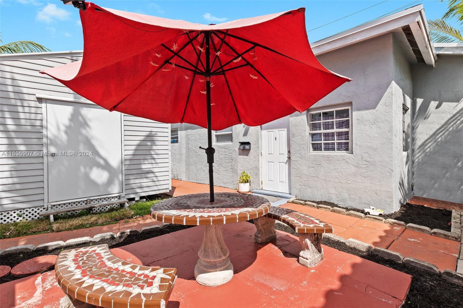 1517 Monroe St, Hollywood, Florida 33020, 5 Bedrooms Bedrooms, ,3 BathroomsBathrooms,Residential,For Sale,1517 Monroe St,A11535907