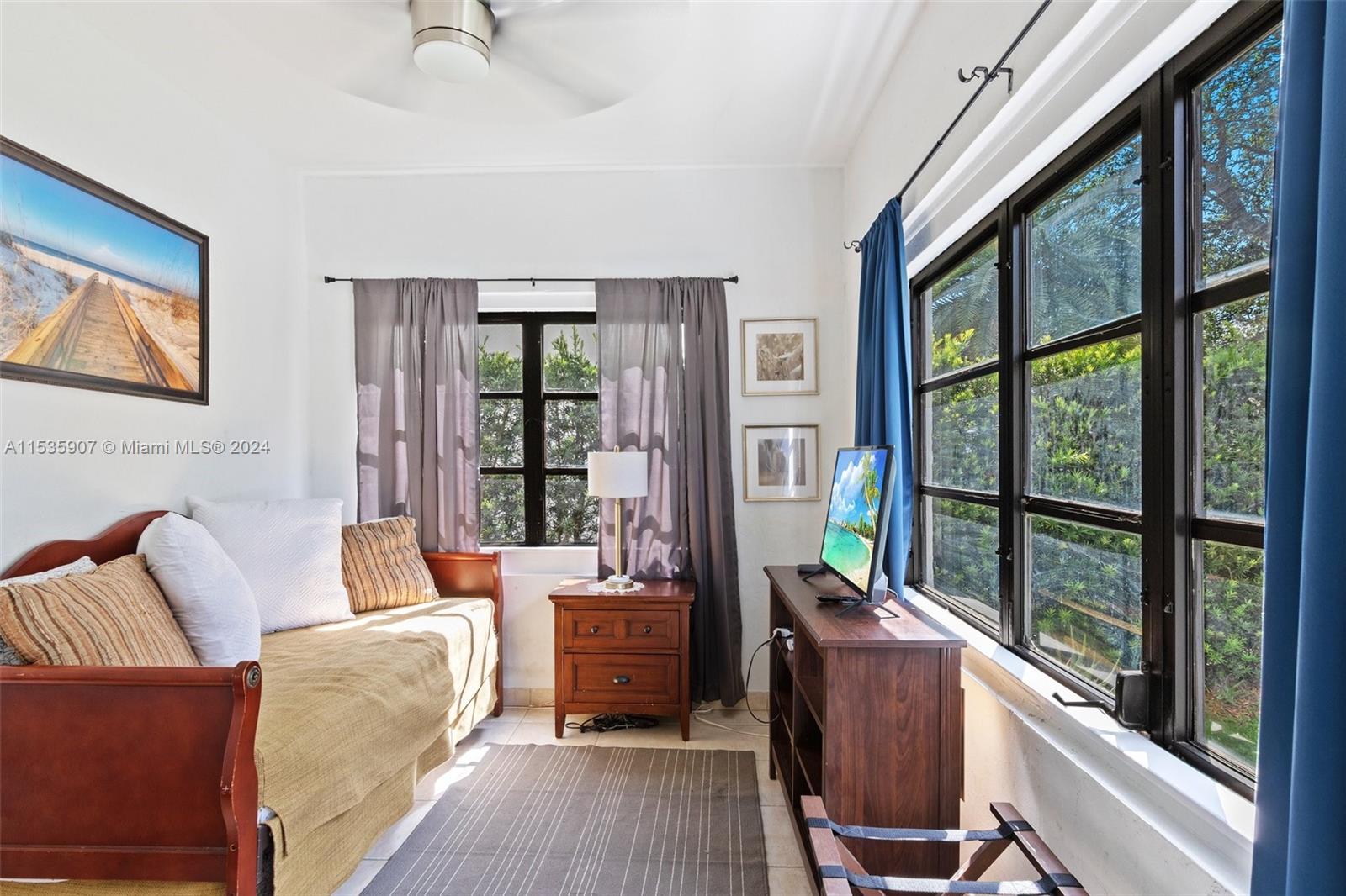 1517 Monroe St, Hollywood, Florida 33020, 5 Bedrooms Bedrooms, ,3 BathroomsBathrooms,Residential,For Sale,1517 Monroe St,A11535907