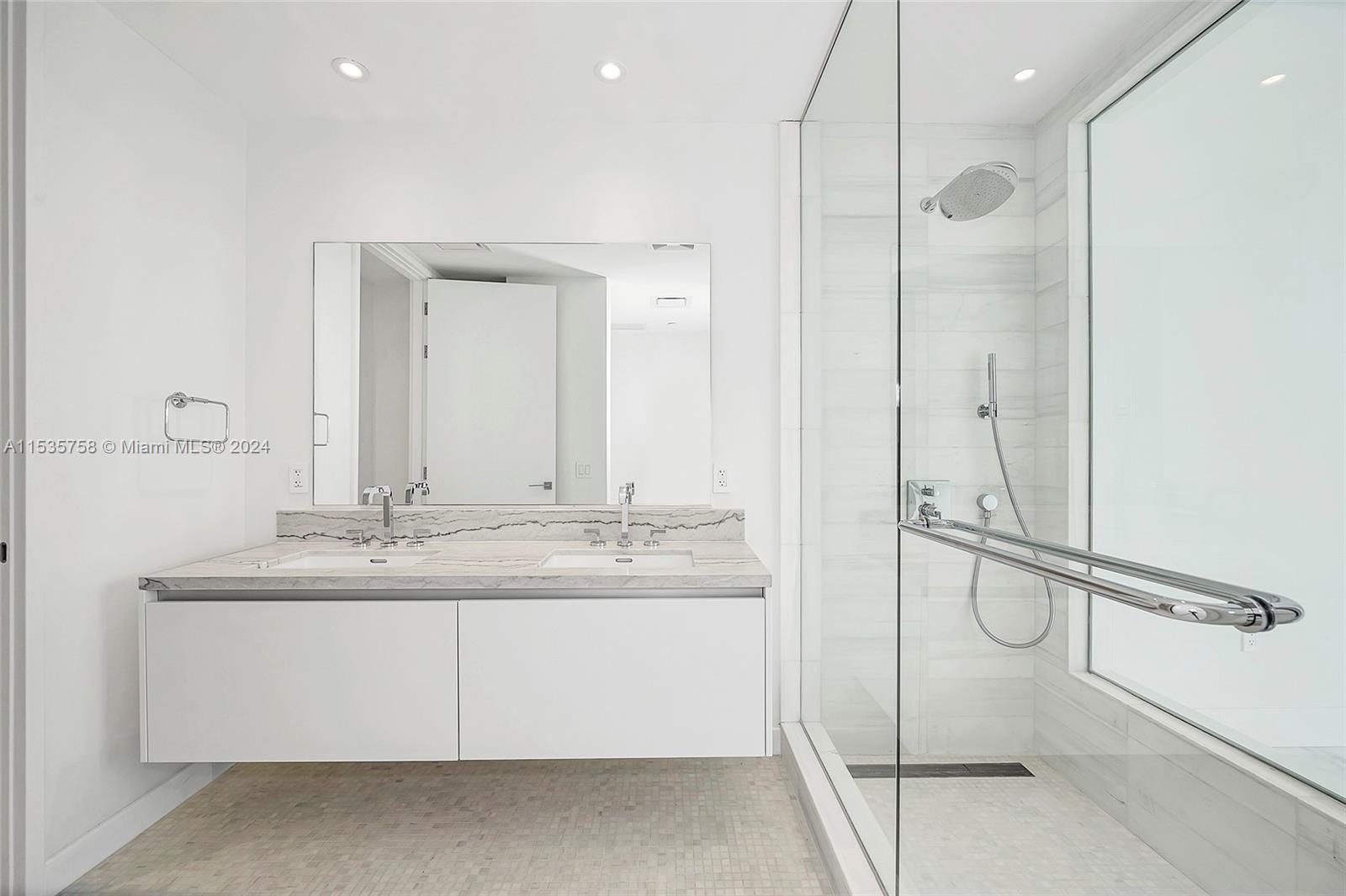 700 NE 26th Ter 3605, Miami, Florida 33137, 2 Bedrooms Bedrooms, ,2 BathroomsBathrooms,Residential,For Sale,700 NE 26th Ter 3605,A11535758