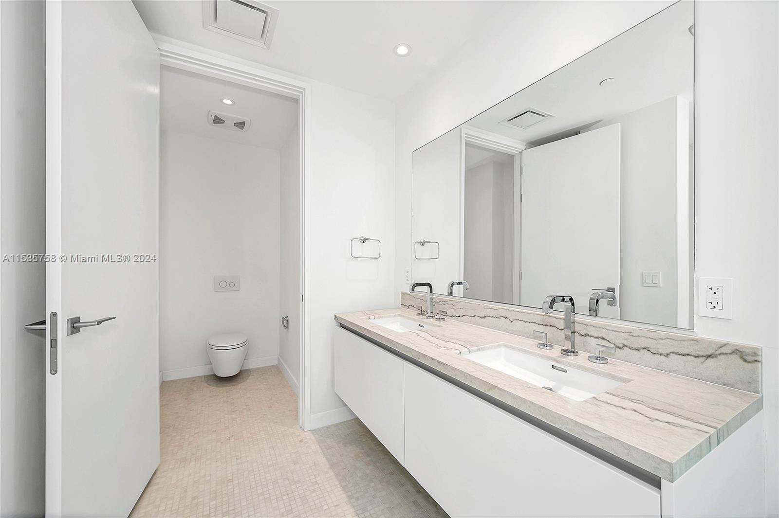 700 NE 26th Ter 3605, Miami, Florida 33137, 2 Bedrooms Bedrooms, ,2 BathroomsBathrooms,Residential,For Sale,700 NE 26th Ter 3605,A11535758