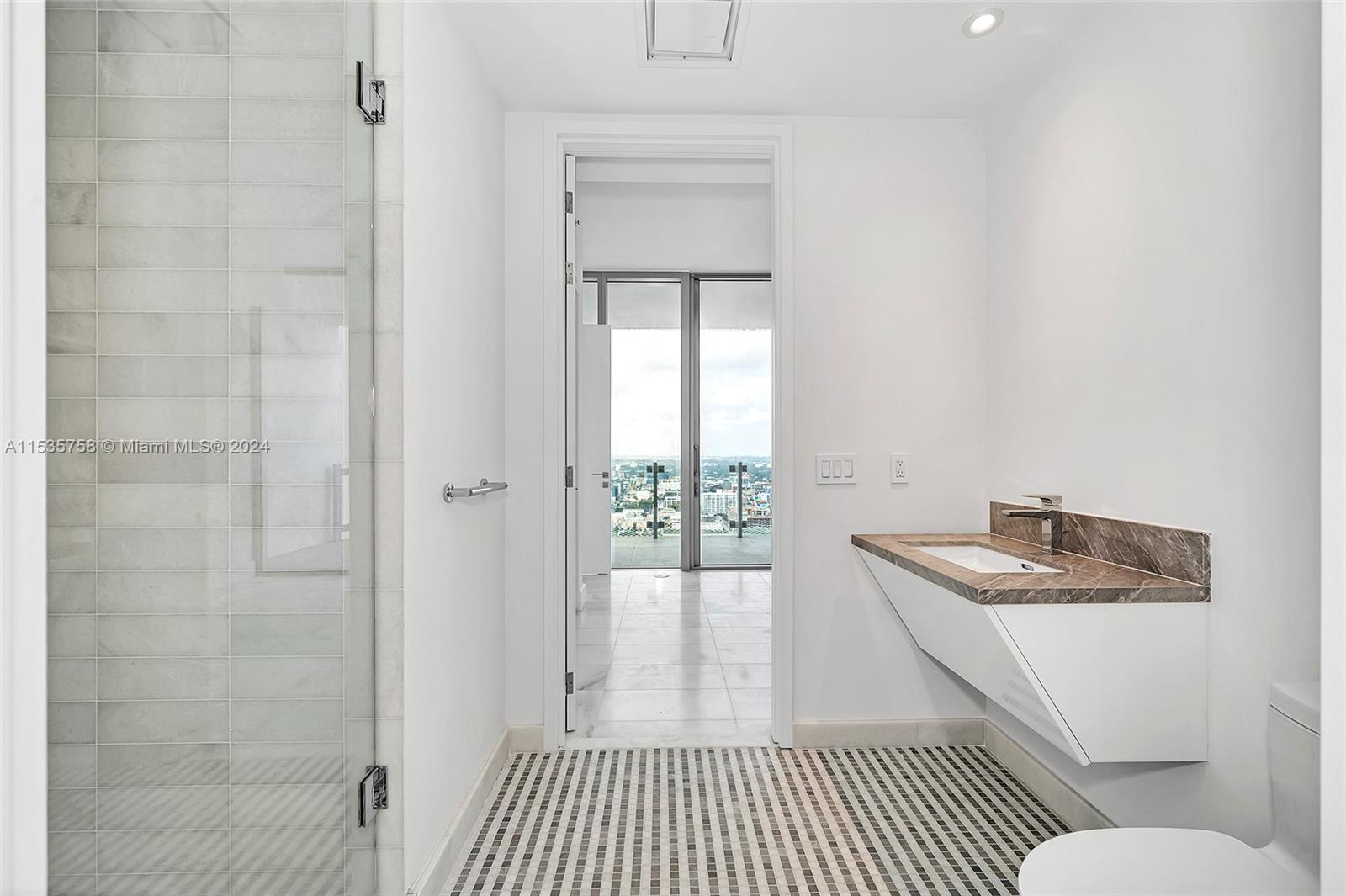 700 NE 26th Ter 3605, Miami, Florida 33137, 2 Bedrooms Bedrooms, ,2 BathroomsBathrooms,Residential,For Sale,700 NE 26th Ter 3605,A11535758