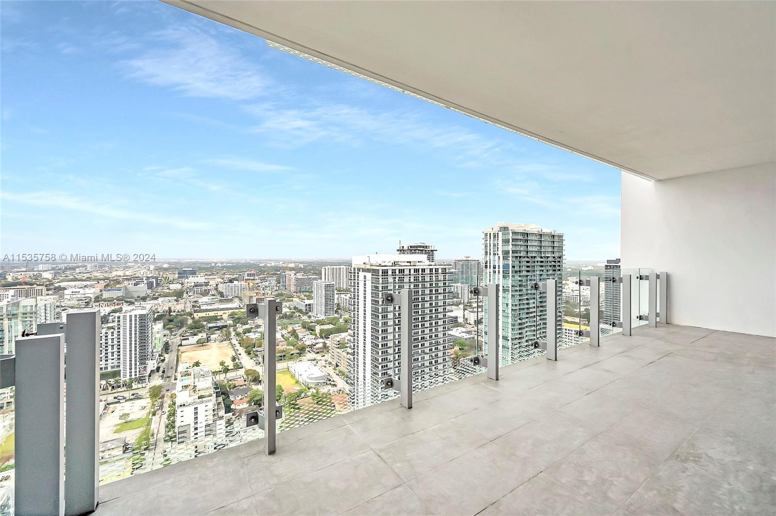 700 NE 26th Ter 3605, Miami, Florida 33137, 2 Bedrooms Bedrooms, ,2 BathroomsBathrooms,Residential,For Sale,700 NE 26th Ter 3605,A11535758