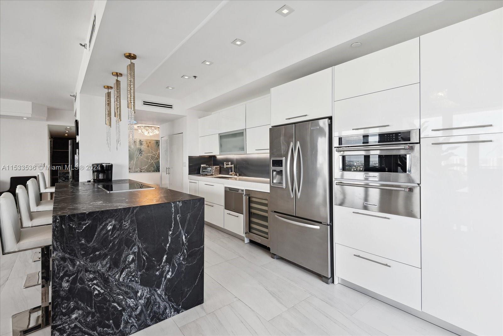 19707 Turnberry Way PHD, Aventura, Florida 33180, 2 Bedrooms Bedrooms, ,2 BathroomsBathrooms,Residentiallease,For Rent,19707 Turnberry Way PHD,A11533536