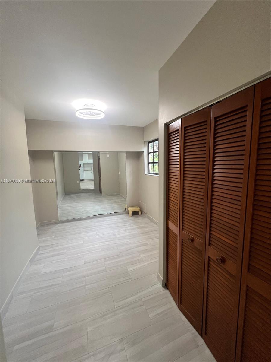 7200 N Oakmont Dr 2, Hialeah, Florida 33015, 1 Bedroom Bedrooms, ,1 BathroomBathrooms,Residentiallease,For Rent,7200 N Oakmont Dr 2,A11536005