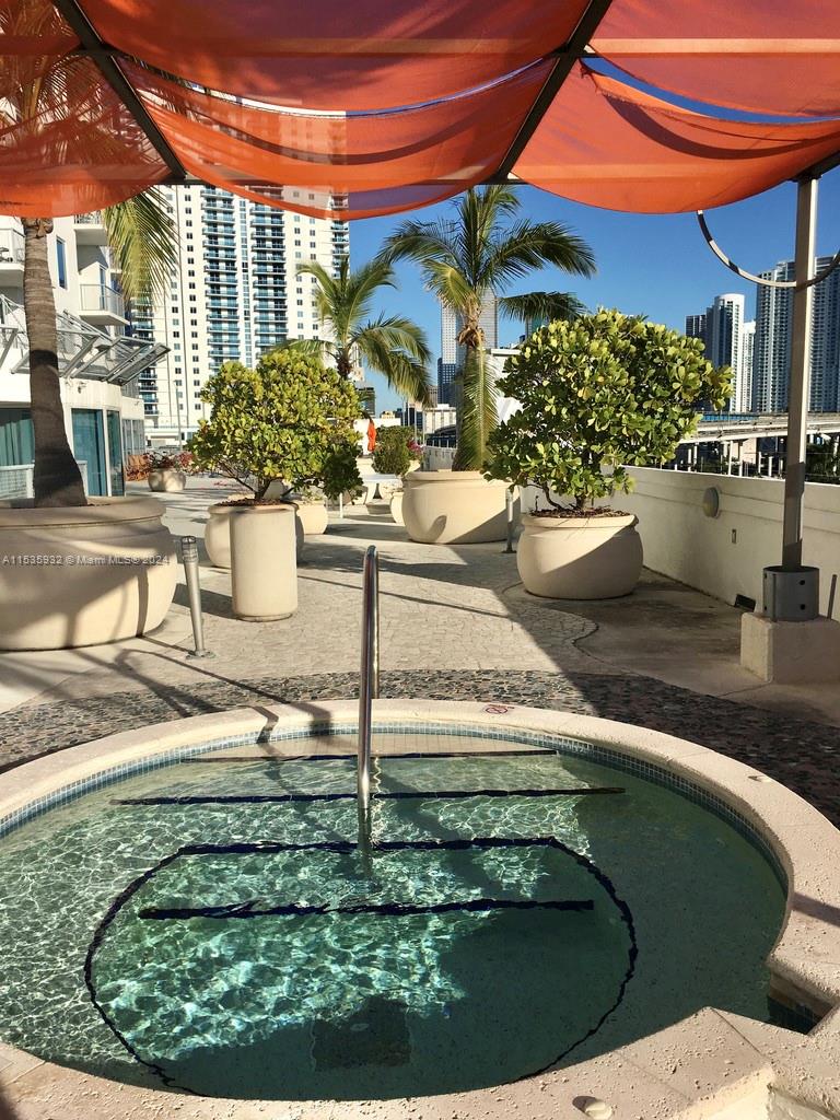 10 SW South River Dr 1709, Miami, Florida 33130, 2 Bedrooms Bedrooms, ,2 BathroomsBathrooms,Residentiallease,For Rent,10 SW South River Dr 1709,A11535932