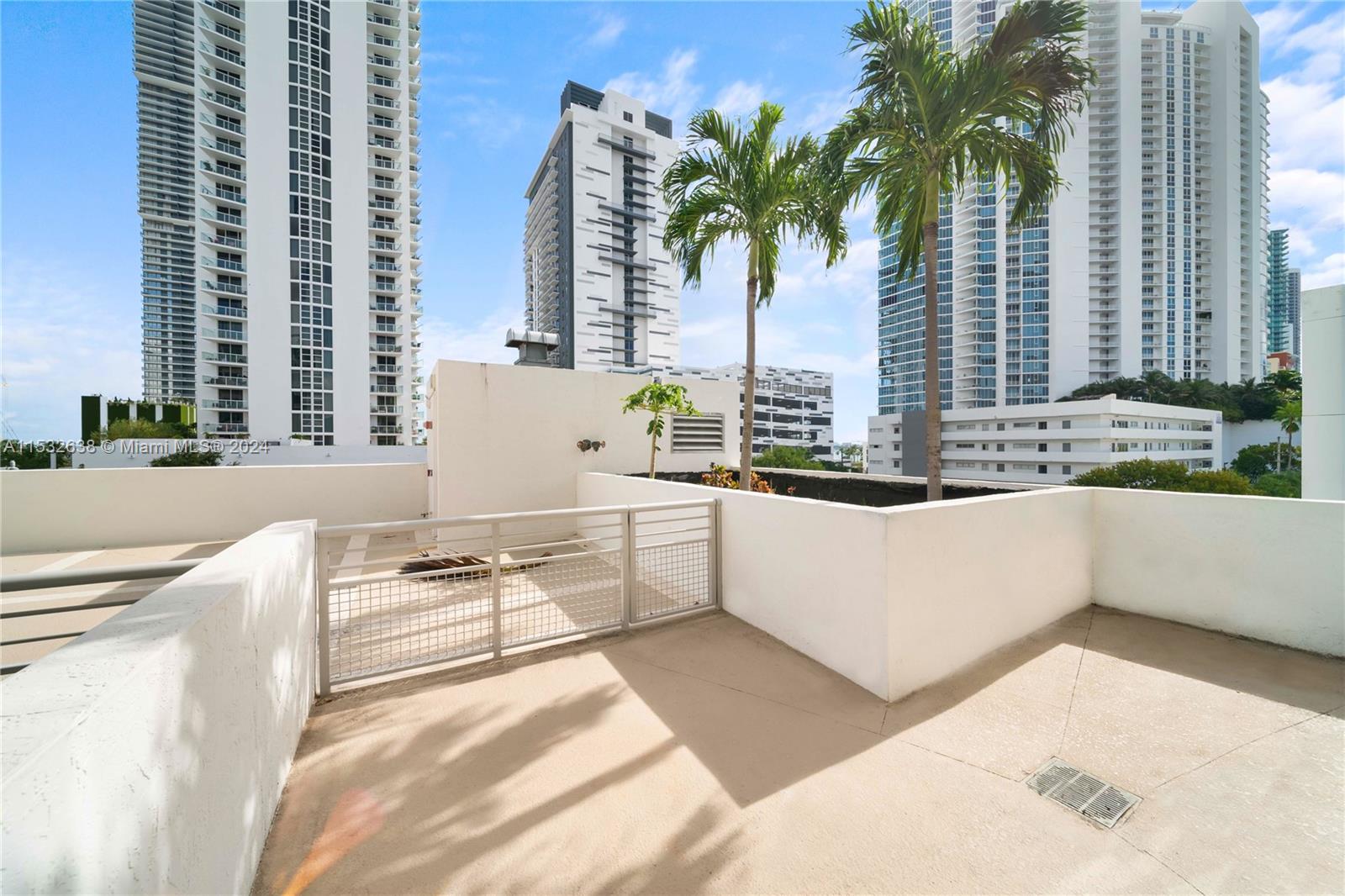 2200 NE 4th Ave 402, Miami, Florida 33137, 1 Bedroom Bedrooms, ,2 BathroomsBathrooms,Residentiallease,For Rent,2200 NE 4th Ave 402,A11532638