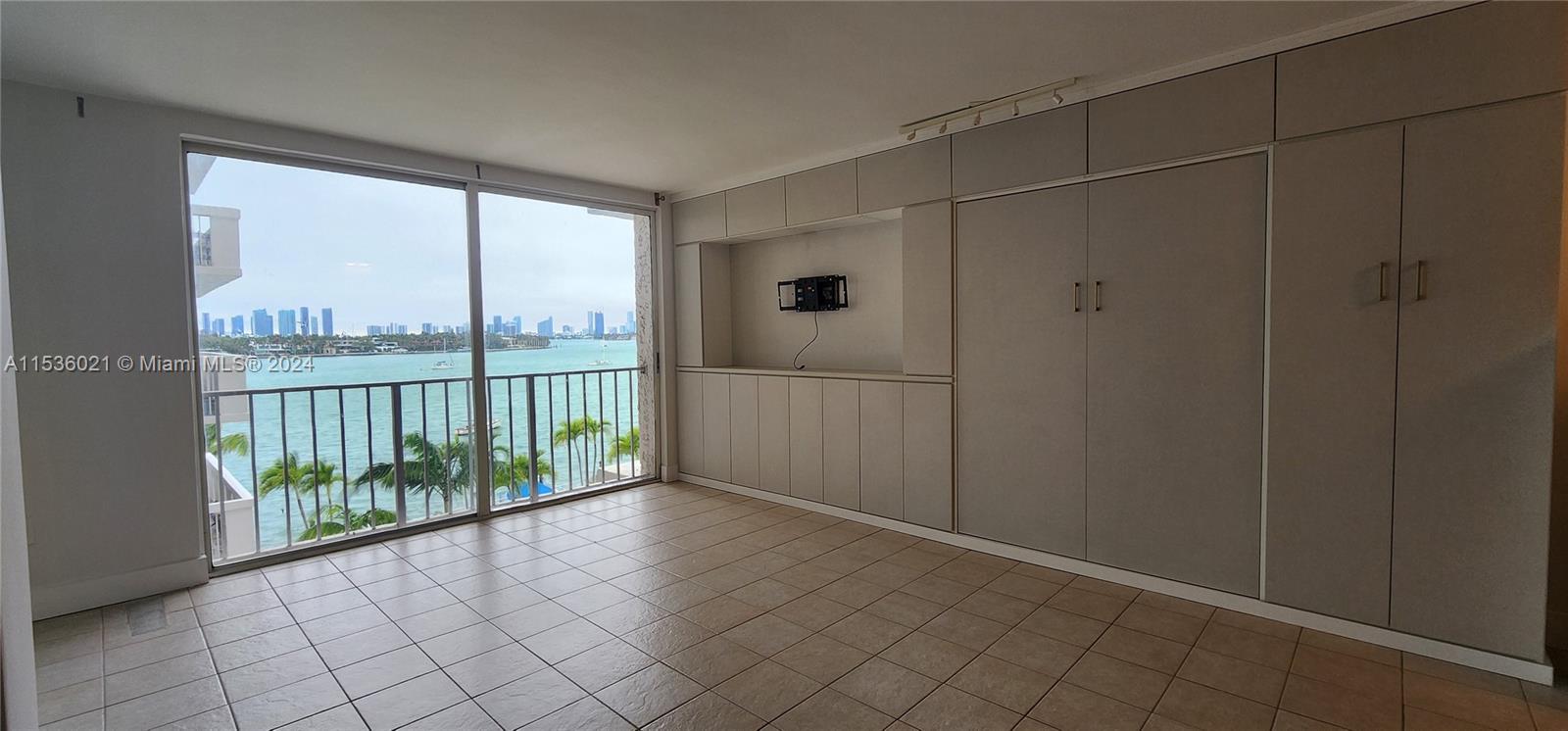 800 West Ave 515, Miami Beach, Florida 33139, ,1 BathroomBathrooms,Residentiallease,For Rent,800 West Ave 515,A11536021