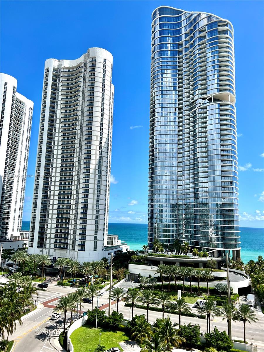 100 Bayview Dr, Sunny Isles Beach, FL, 33160 United States, 1 Bedroom Bedrooms, ,1 BathroomBathrooms,Residential,For Sale,Bayview Dr,A11535885