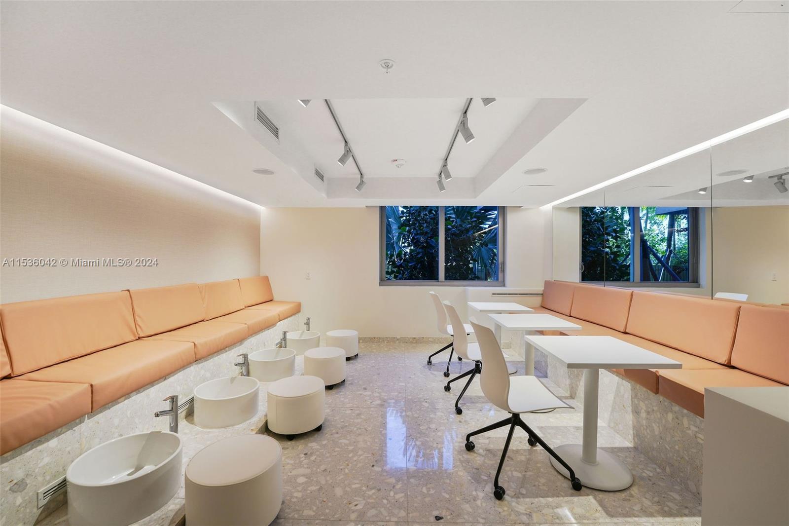 1500 Bay Rd N-1019, Miami Beach, Florida 33139, 1 Bedroom Bedrooms, ,1 BathroomBathrooms,Residentiallease,For Rent,1500 Bay Rd N-1019,A11536042