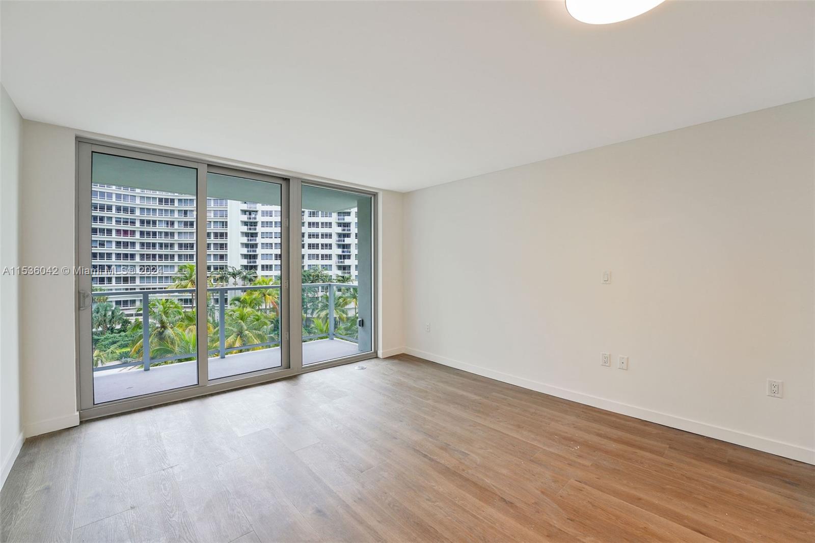 1500 Bay Rd N-1019, Miami Beach, Florida 33139, 1 Bedroom Bedrooms, ,1 BathroomBathrooms,Residentiallease,For Rent,1500 Bay Rd N-1019,A11536042