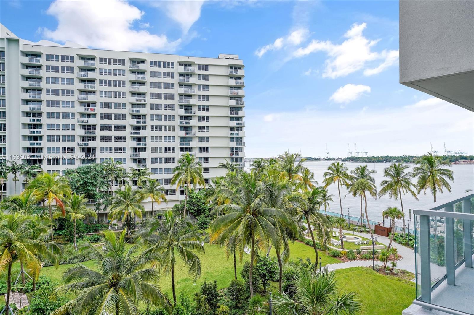 1500 Bay Rd N-1019, Miami Beach, Florida 33139, 1 Bedroom Bedrooms, ,1 BathroomBathrooms,Residentiallease,For Rent,1500 Bay Rd N-1019,A11536042