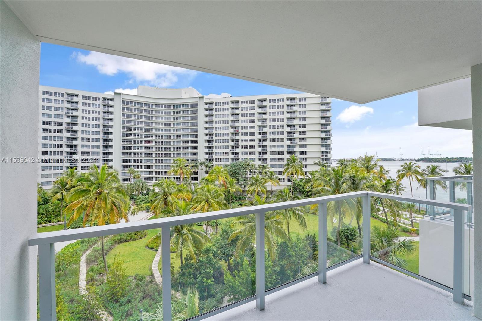1500 Bay Rd N-1019, Miami Beach, Florida 33139, 1 Bedroom Bedrooms, ,1 BathroomBathrooms,Residentiallease,For Rent,1500 Bay Rd N-1019,A11536042