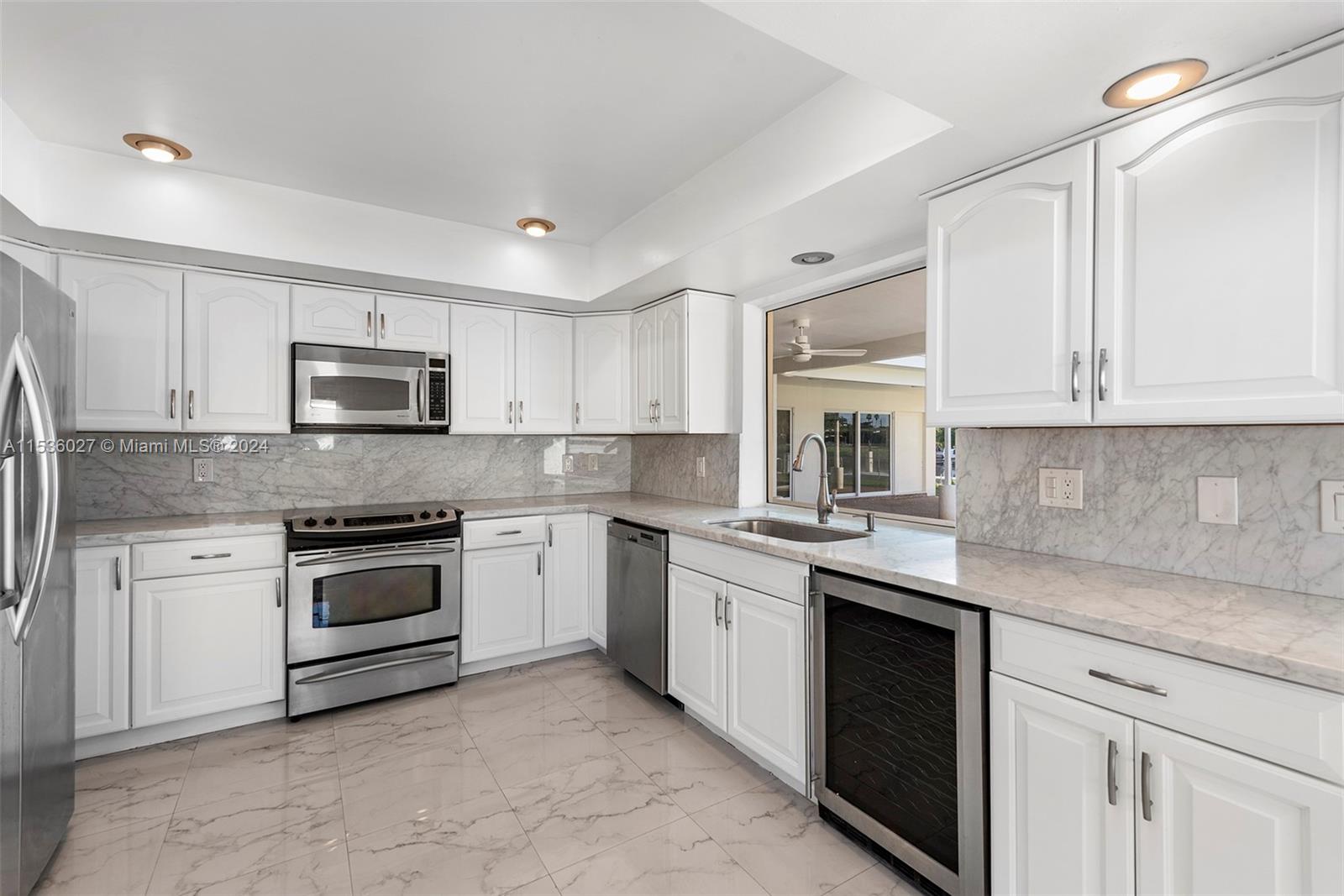 461 Alamanda Dr, Hallandale Beach, Florida 33009, 3 Bedrooms Bedrooms, ,3 BathroomsBathrooms,Residential,For Sale,461 Alamanda Dr,A11536027