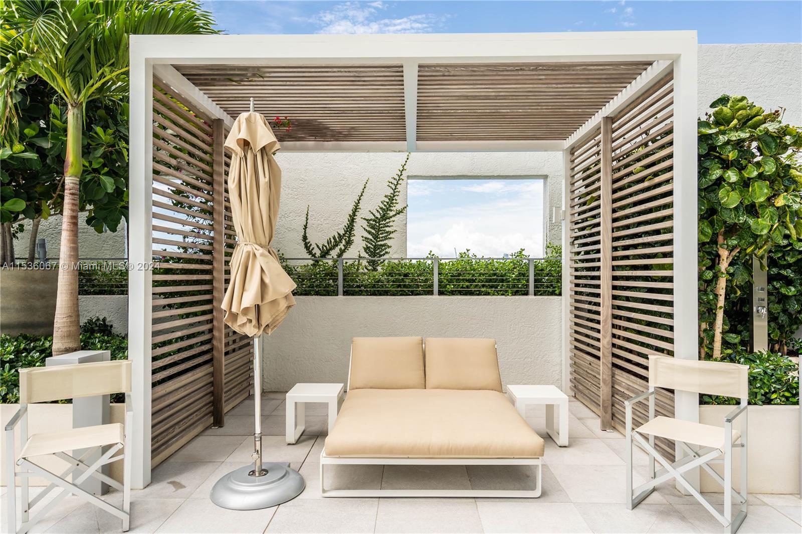 450 Alton Rd 3004, Miami Beach, Florida 33139, 2 Bedrooms Bedrooms, ,2 BathroomsBathrooms,Residentiallease,For Rent,450 Alton Rd 3004,A11536067