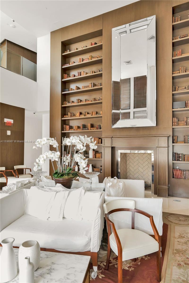 450 Alton Rd 3004, Miami Beach, Florida 33139, 2 Bedrooms Bedrooms, ,2 BathroomsBathrooms,Residentiallease,For Rent,450 Alton Rd 3004,A11536067