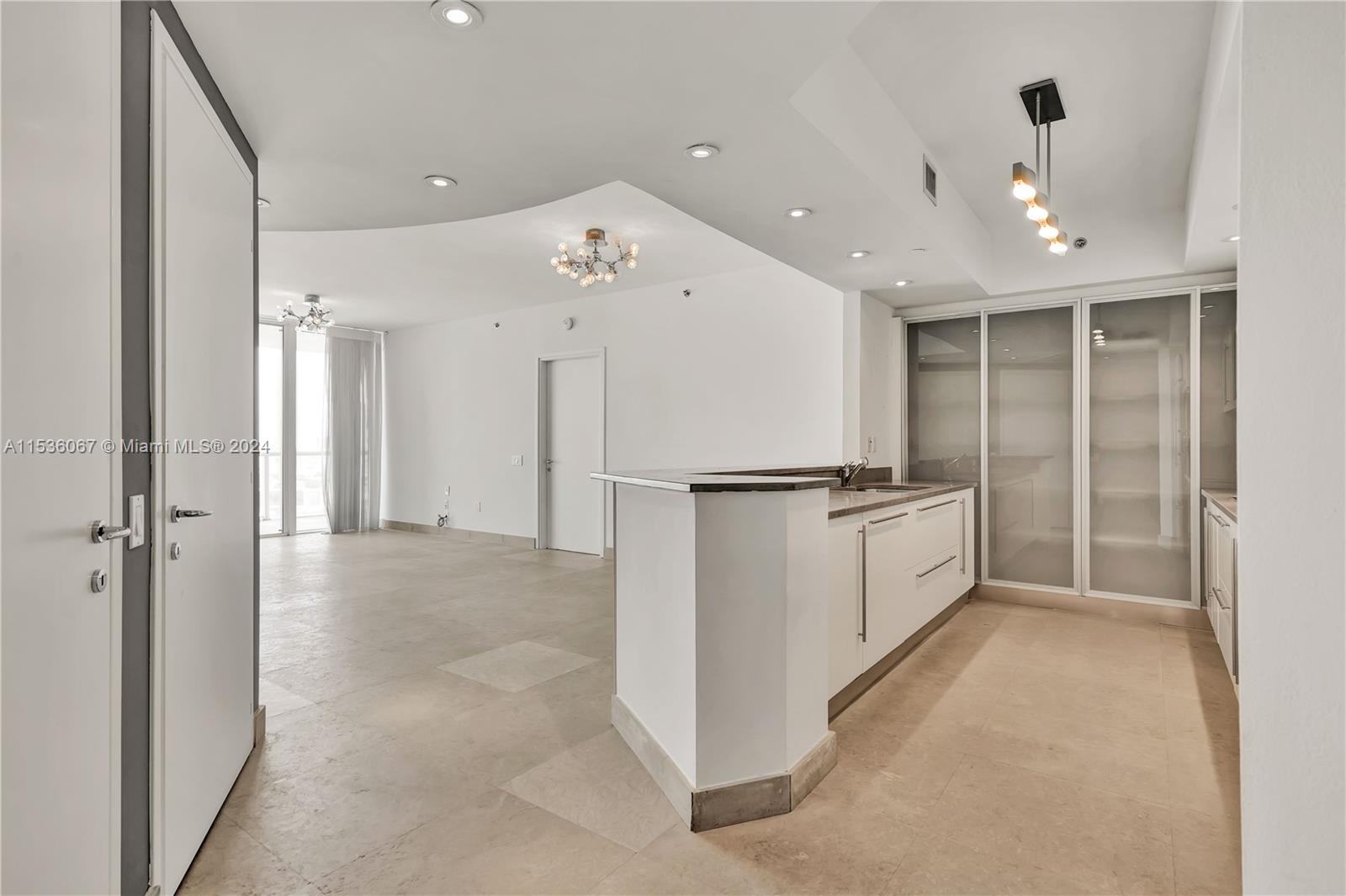 450 Alton Rd 3004, Miami Beach, Florida 33139, 2 Bedrooms Bedrooms, ,2 BathroomsBathrooms,Residentiallease,For Rent,450 Alton Rd 3004,A11536067