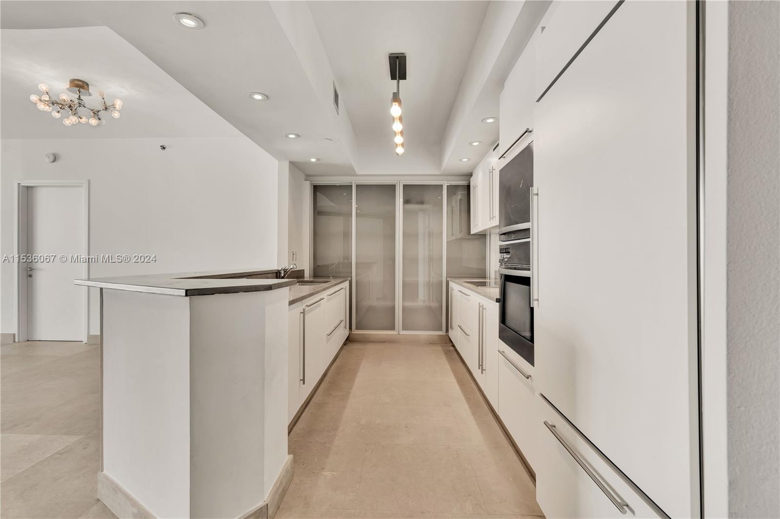 450 Alton Rd 3004, Miami Beach, Florida 33139, 2 Bedrooms Bedrooms, ,2 BathroomsBathrooms,Residentiallease,For Rent,450 Alton Rd 3004,A11536067