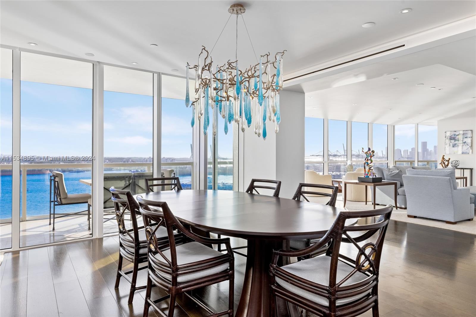 450 Alton Rd, Miami Beach, FL, 33139 United States, 5 Bedrooms Bedrooms, ,4 BathroomsBathrooms,Residential,For Sale,Alton Rd,A11534895