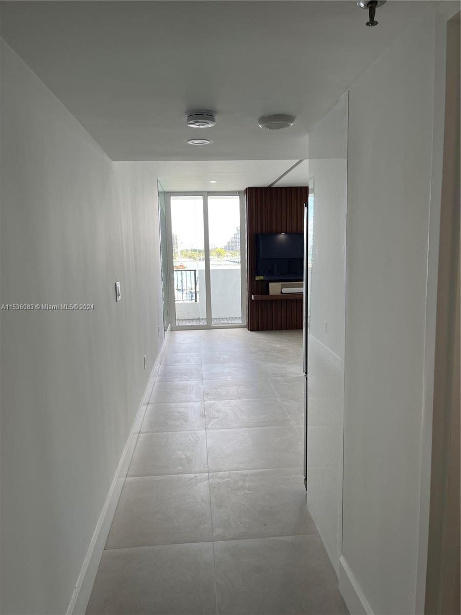 555 NE 15th St 512, Miami, Florida 33132, ,1 BathroomBathrooms,Residentiallease,For Rent,555 NE 15th St 512,A11536083