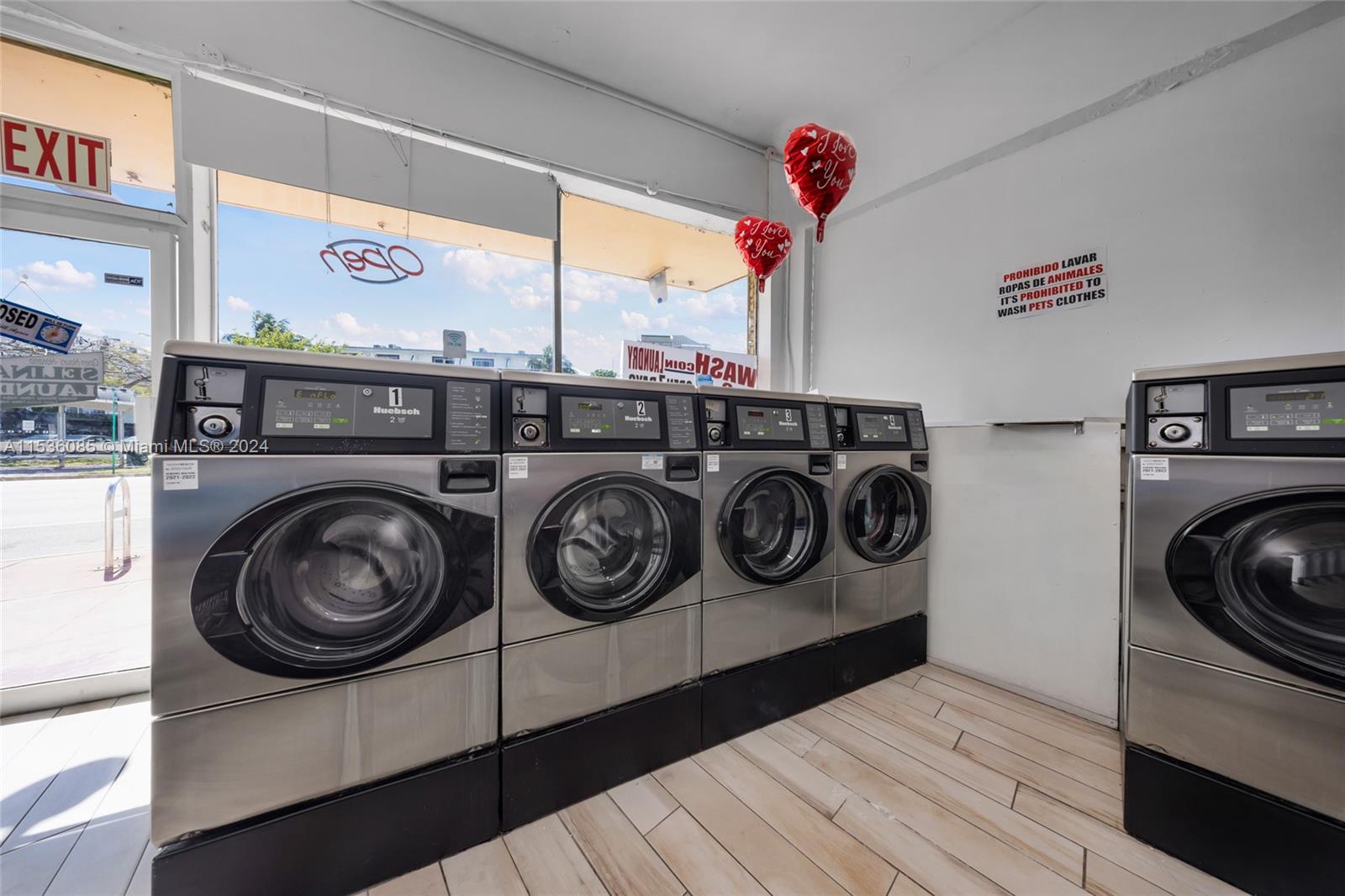 1975 71st St, Miami Beach, Florida 33141, ,Commercialsale,For Sale,1975 71st St,A11536085