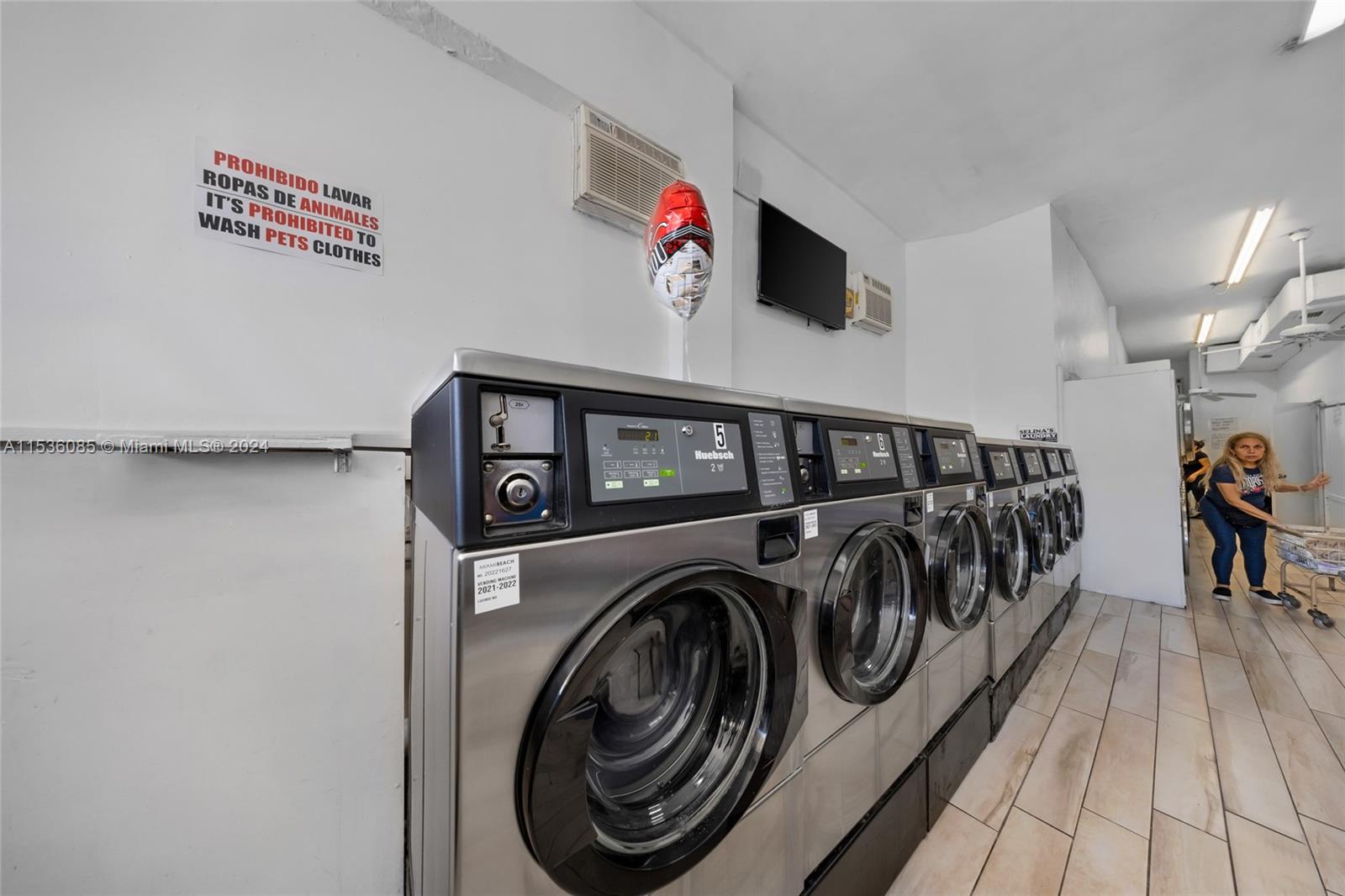 1975 71st St, Miami Beach, Florida 33141, ,Commercialsale,For Sale,1975 71st St,A11536085