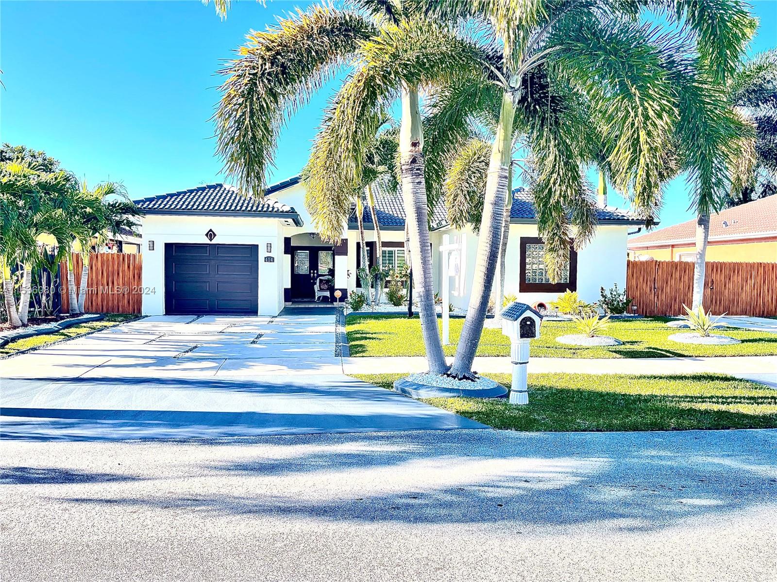 414 SE 12th Ter, Homestead, Florida 33033, 3 Bedrooms Bedrooms, ,2 BathroomsBathrooms,Residential,For Sale,414 SE 12th Ter,A11536080