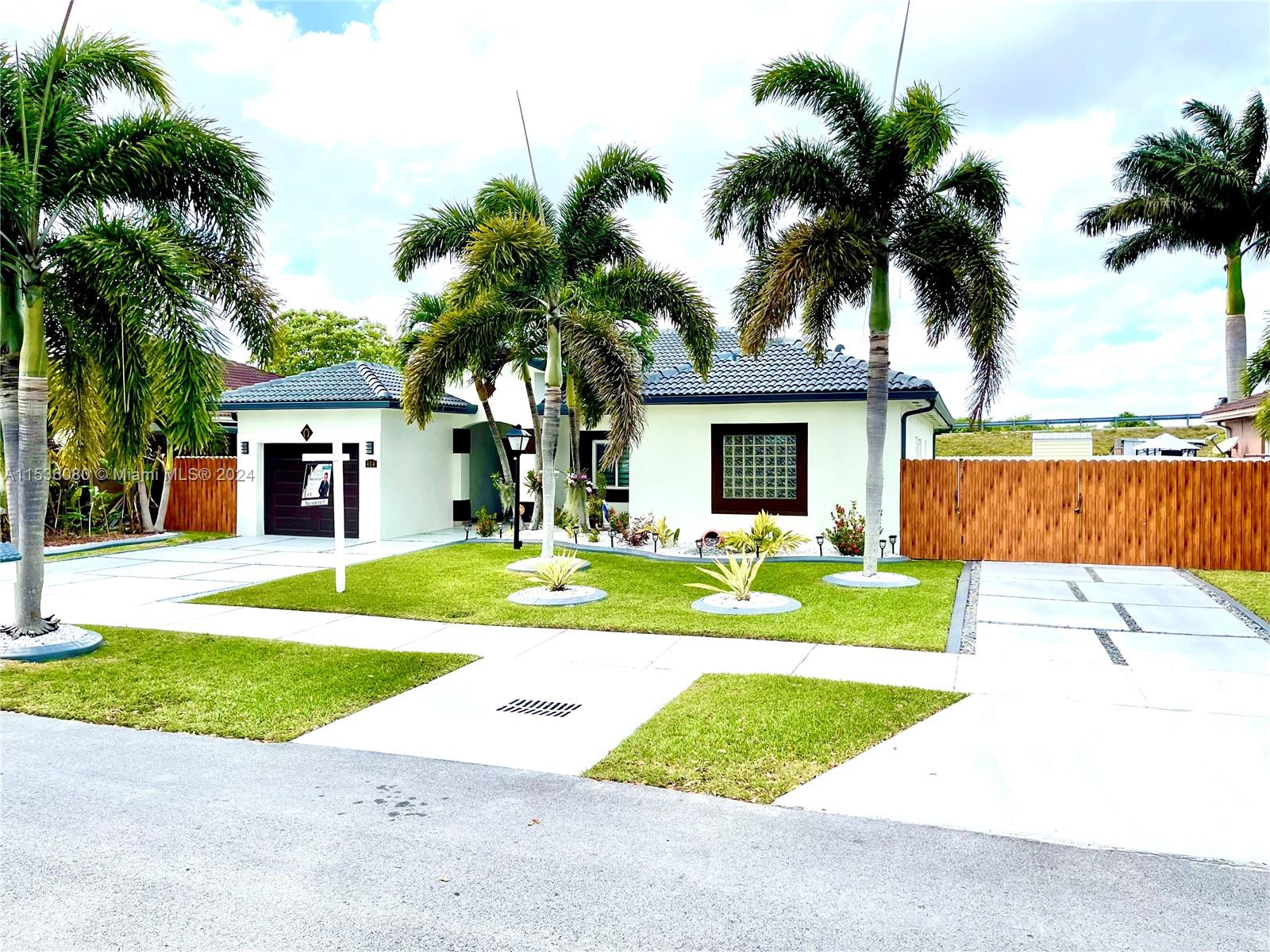 414 SE 12th Ter, Homestead, Florida 33033, 3 Bedrooms Bedrooms, ,2 BathroomsBathrooms,Residential,For Sale,414 SE 12th Ter,A11536080