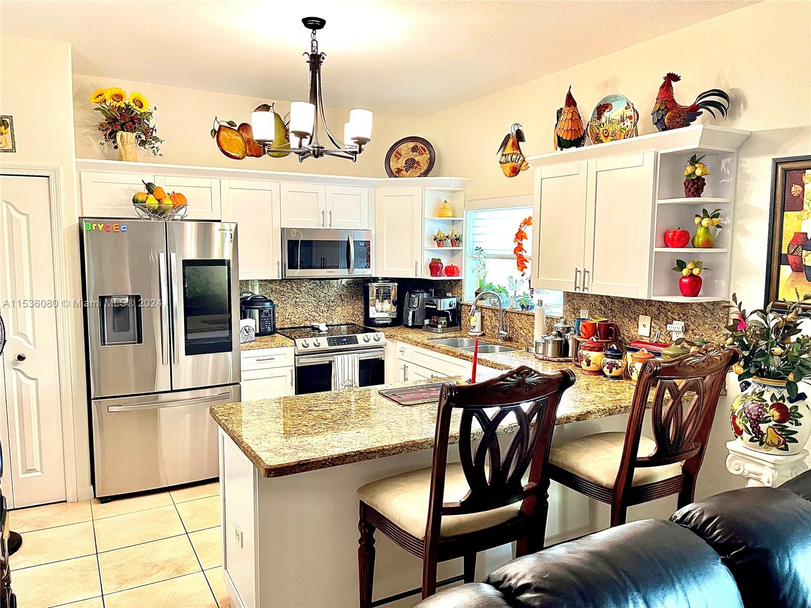 414 SE 12th Ter, Homestead, Florida 33033, 3 Bedrooms Bedrooms, ,2 BathroomsBathrooms,Residential,For Sale,414 SE 12th Ter,A11536080