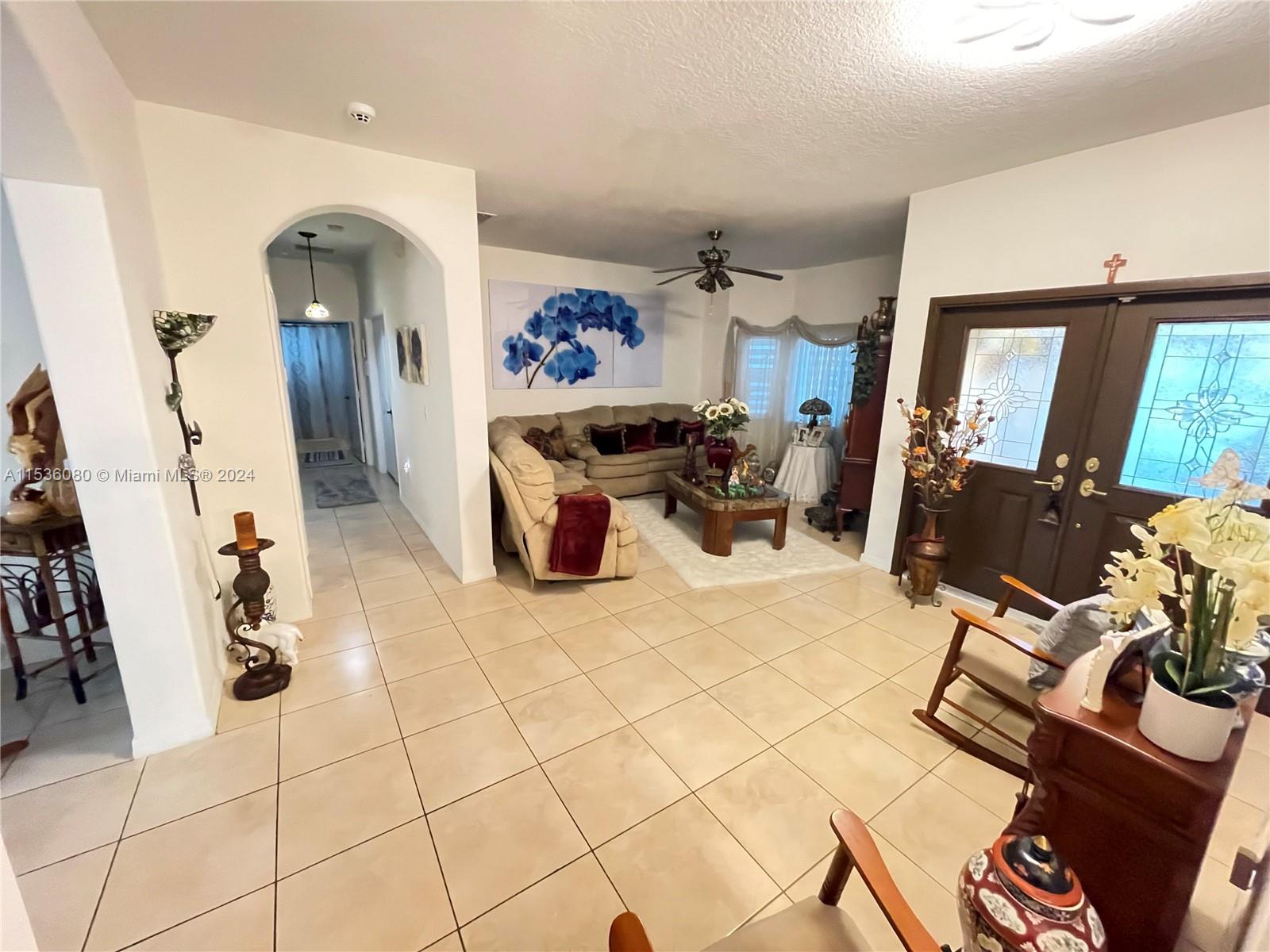 414 SE 12th Ter, Homestead, Florida 33033, 3 Bedrooms Bedrooms, ,2 BathroomsBathrooms,Residential,For Sale,414 SE 12th Ter,A11536080