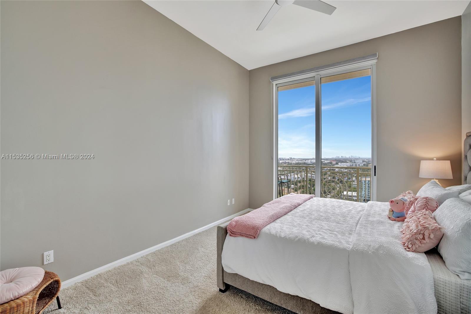 511 5th Ave, Fort Lauderdale, FL, 33301 United States, 2 Bedrooms Bedrooms, ,2 BathroomsBathrooms,Residential,For Sale,5th Ave,A11535256