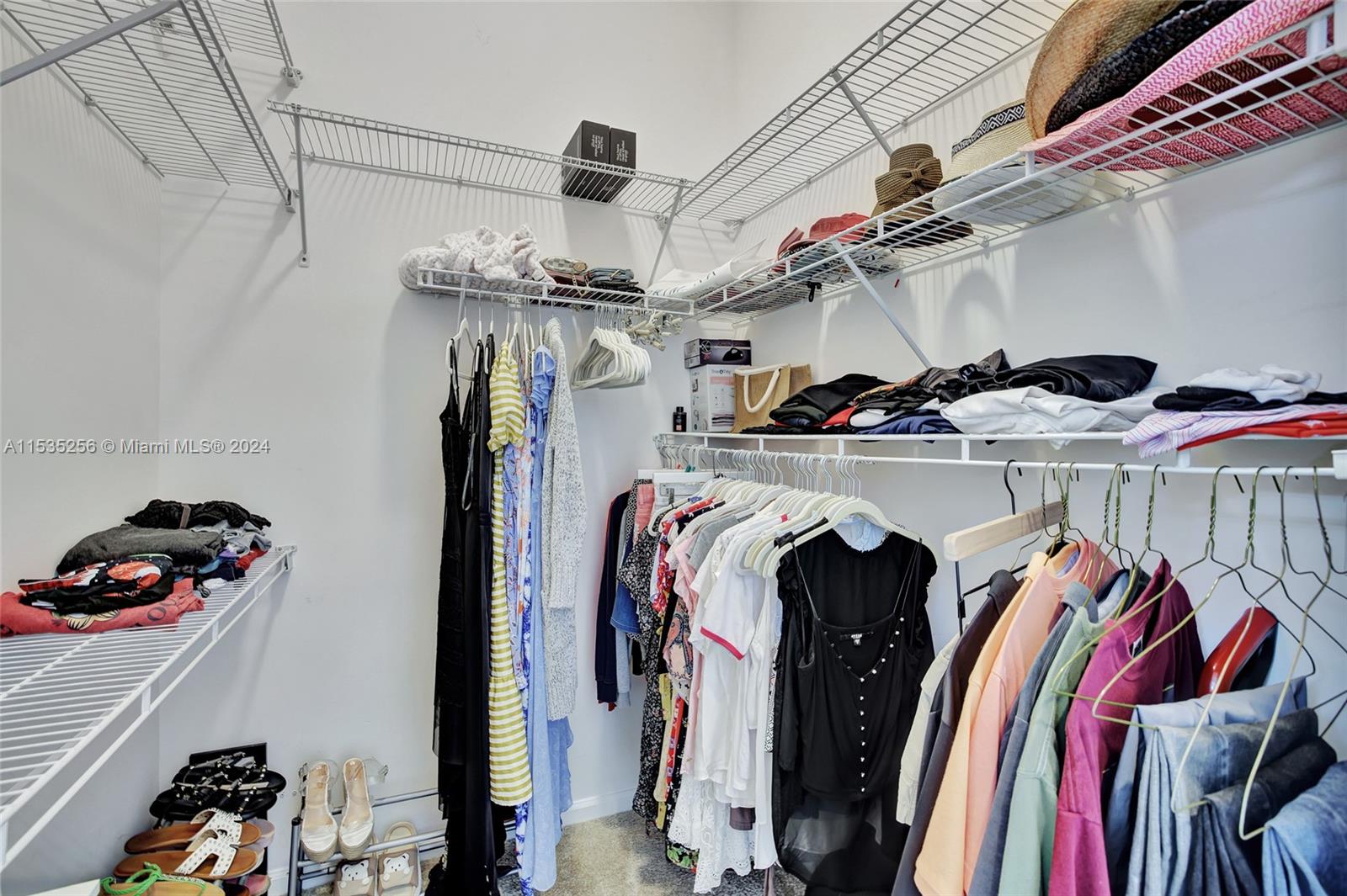 511 5th Ave, Fort Lauderdale, FL, 33301 United States, 2 Bedrooms Bedrooms, ,2 BathroomsBathrooms,Residential,For Sale,5th Ave,A11535256