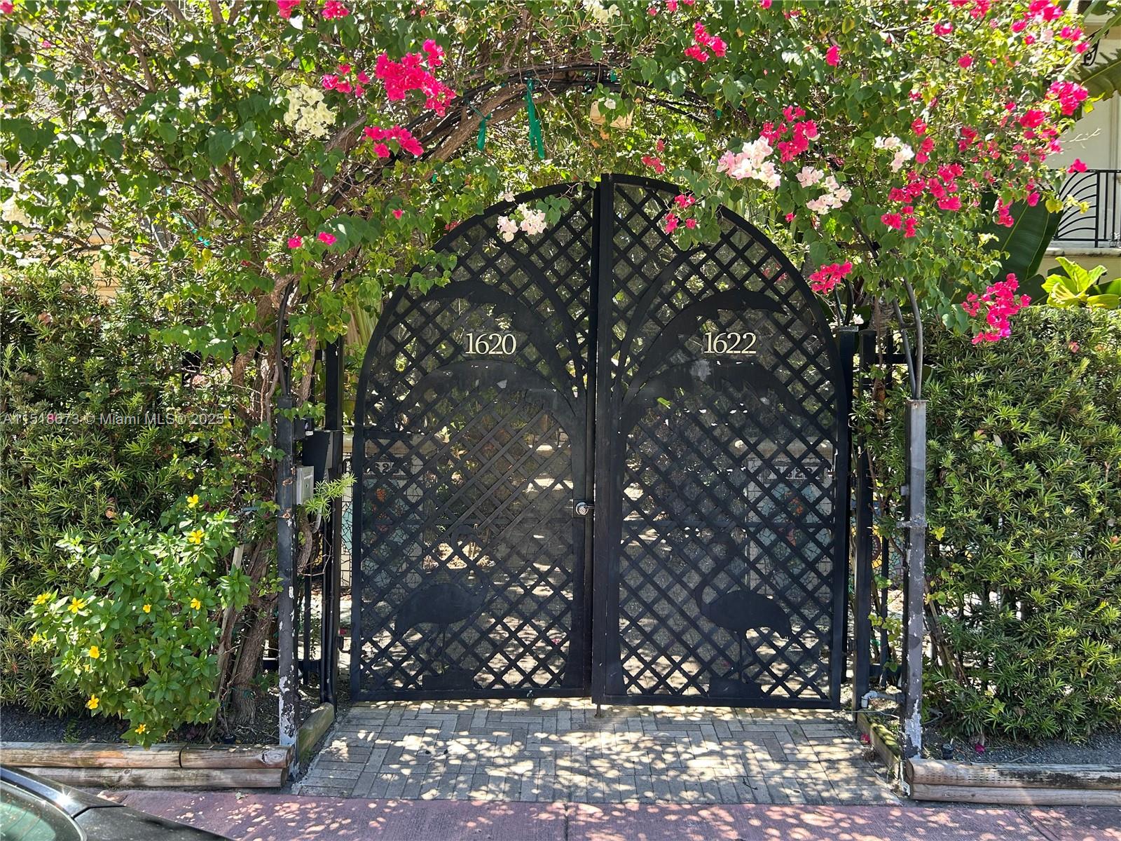 1620 Pennsylvania Ave 206, Miami Beach, Florida 33139, 1 Bedroom Bedrooms, ,1 BathroomBathrooms,Residential,For Sale,1620 Pennsylvania Ave 206,A11518673