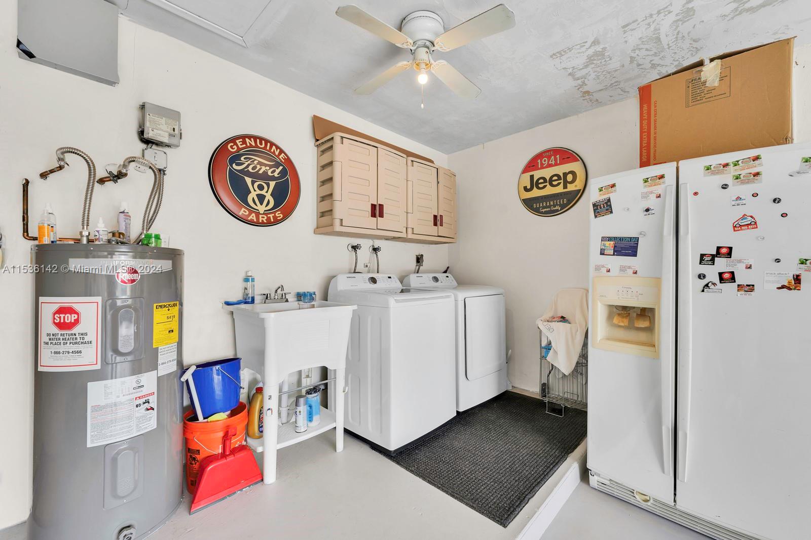 4815 Roosevelt St, Hollywood, Florida 33021, 3 Bedrooms Bedrooms, ,2 BathroomsBathrooms,Residential,For Sale,4815 Roosevelt St,A11536142