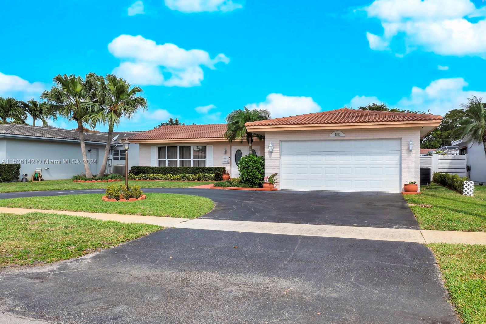 4815 Roosevelt St, Hollywood, Florida 33021, 3 Bedrooms Bedrooms, ,2 BathroomsBathrooms,Residential,For Sale,4815 Roosevelt St,A11536142