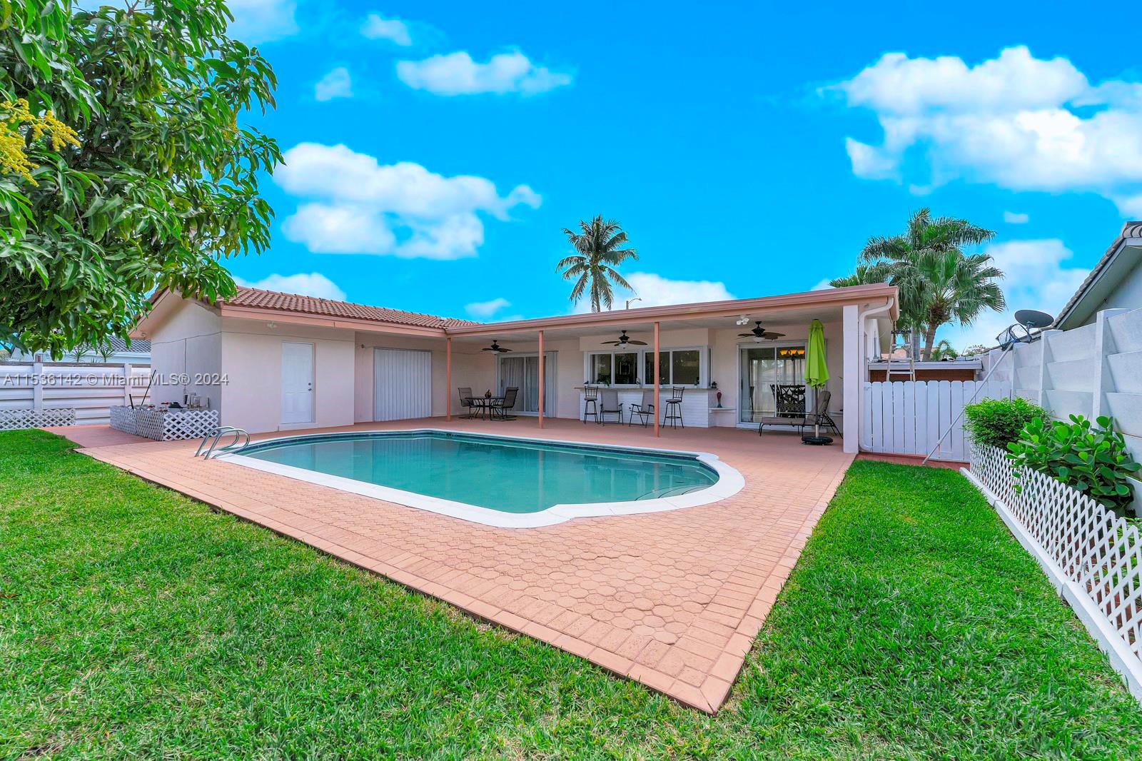 4815 Roosevelt St, Hollywood, Florida 33021, 3 Bedrooms Bedrooms, ,2 BathroomsBathrooms,Residential,For Sale,4815 Roosevelt St,A11536142