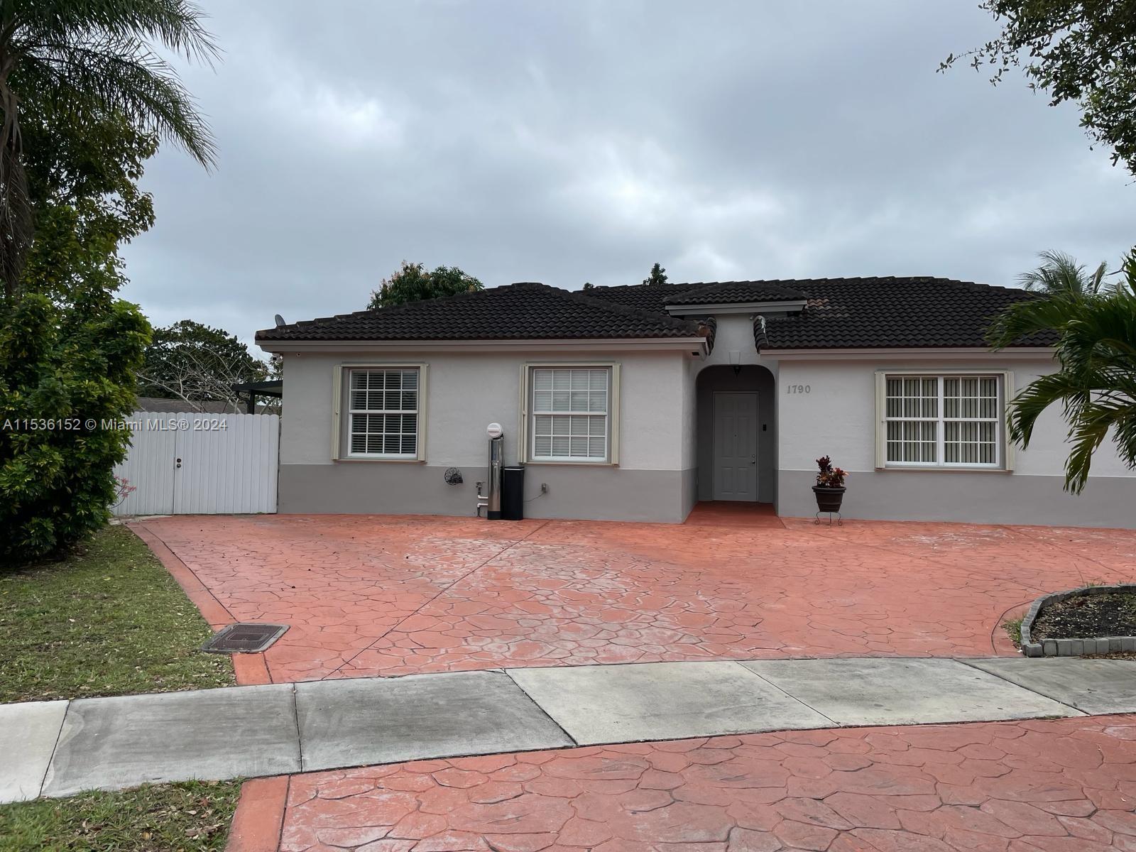 1790 SW 3rd St, Homestead, Florida 33030, 4 Bedrooms Bedrooms, ,3 BathroomsBathrooms,Residential,For Sale,1790 SW 3rd St,A11536152