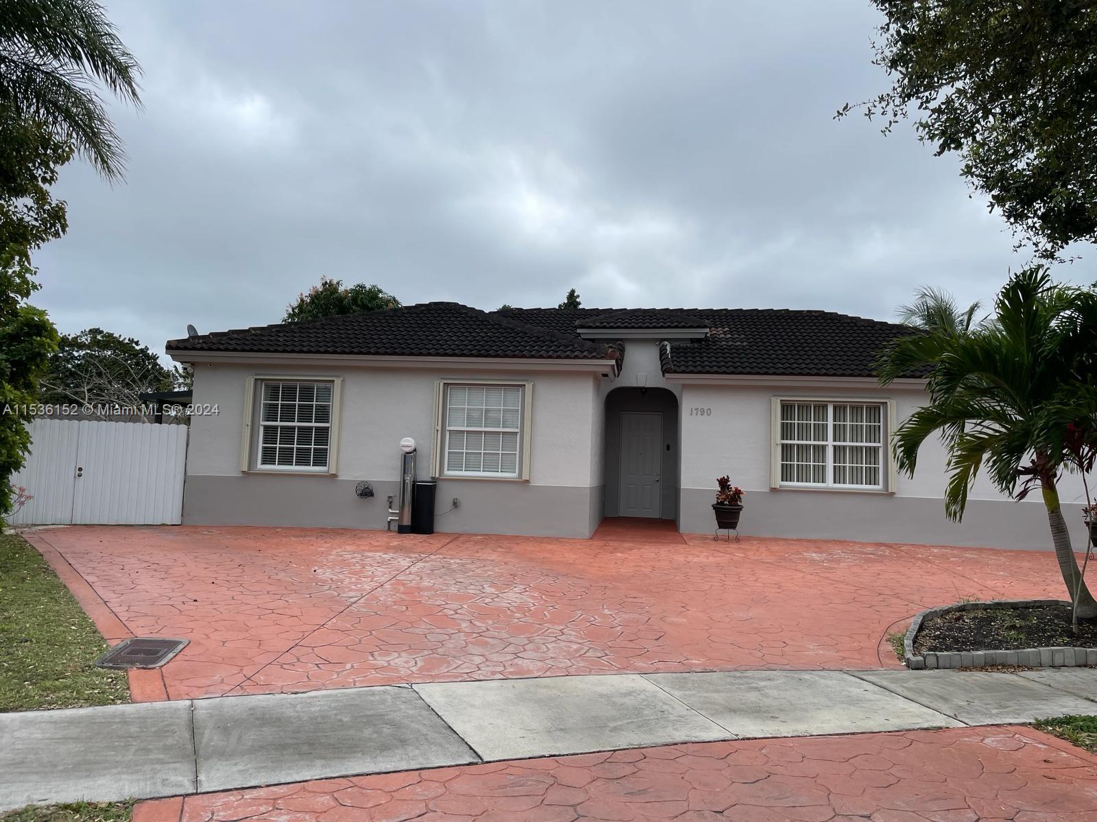 1790 SW 3rd St, Homestead, Florida 33030, 4 Bedrooms Bedrooms, ,3 BathroomsBathrooms,Residential,For Sale,1790 SW 3rd St,A11536152